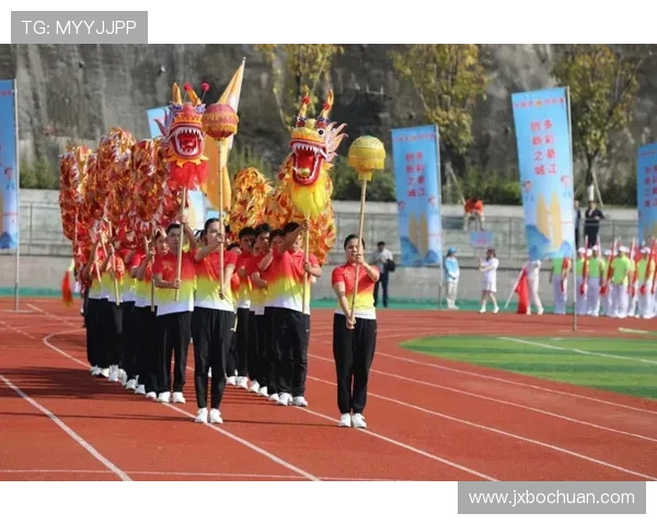 广州飞盘队在马拉松大满贯中的默契配合与精彩表现分析