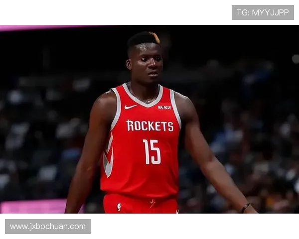 克林特卡佩拉：从默默无闻到NBA篮板王的奋斗历程与成就